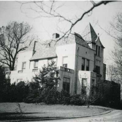 Porter House, 40 West Fountain Avenue