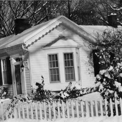 Claxton Cottage James Claxton House Source: Comprehensive Survey Report Aunt Phoebe's Cottage
