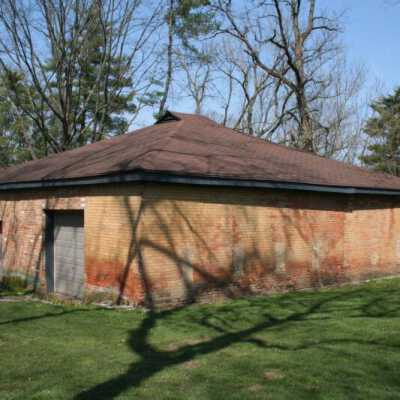 Barn - 110 Sharon Avenue