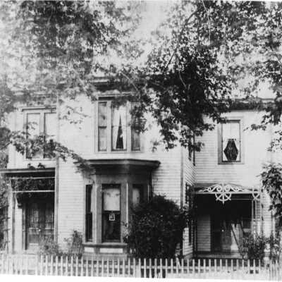 Frederick Braecker House
