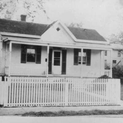 1946