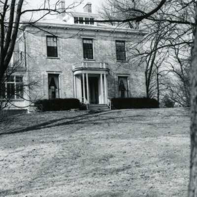 40 Fountain Avenue East
