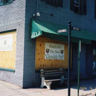 Glendale Pub, 2004