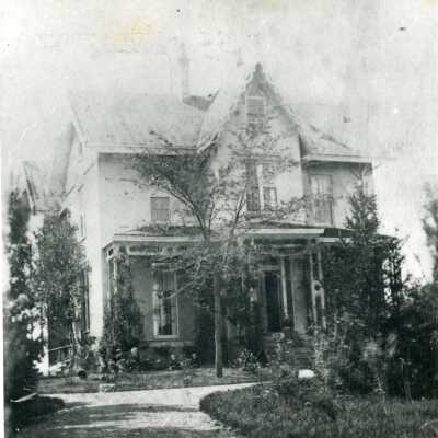 125 Fountain Avenue East - Glessner Photograph
