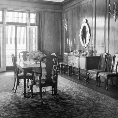 21 The Oaks Dining Rm Copy