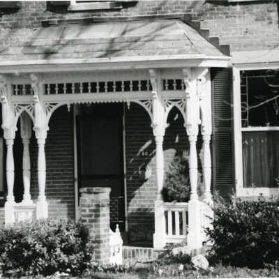 60 Sharon Avenue East