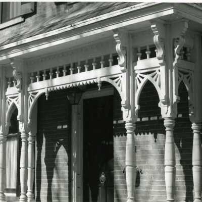 60 Sharon Avenue East