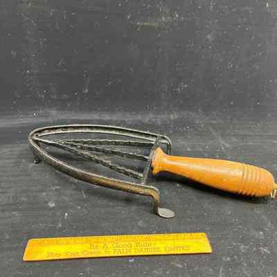 Trivet for cloths iron
