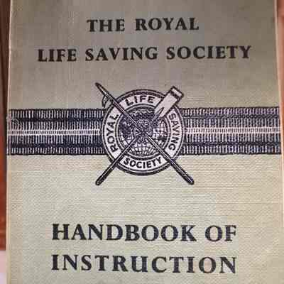 Royal Life saving society. Handbook of instruction.