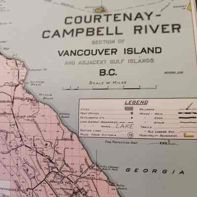 Courtenay - Campbell River section of Vancouver Island and adjacent Gulf Islands, B.C. Map.