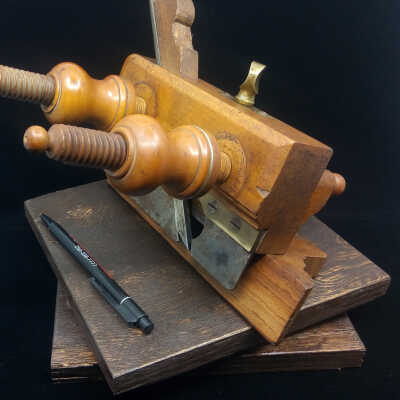 There's a real sensuous pleasure in handling this well finished a tool.