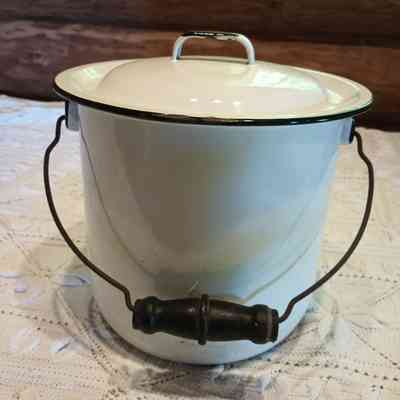 Enamel pail and lid