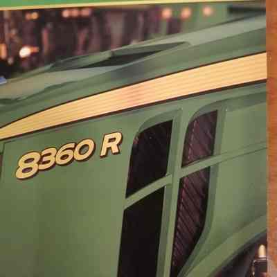 John Deere 8R/8RT series