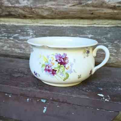 Chamber pot