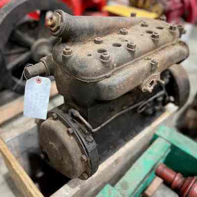 Saxton 4 cylinder automobile engine
