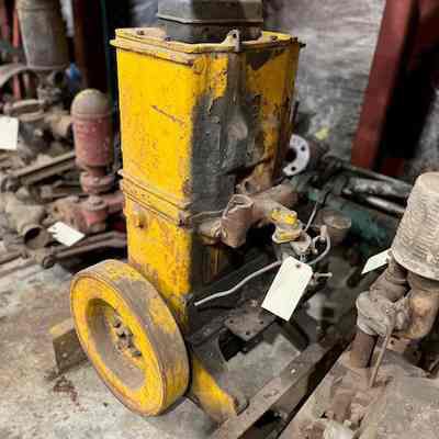Leroy 2 cylinder vertical engine unrestored