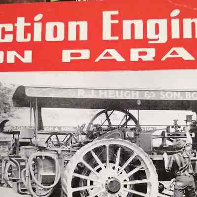 Traction engines on parade