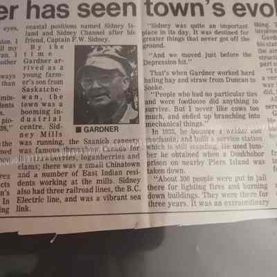 Vancouver Island. Collection of newspaper clippings.