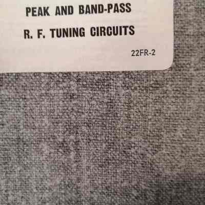 Peak and band-pass R. F. tuning circuits
