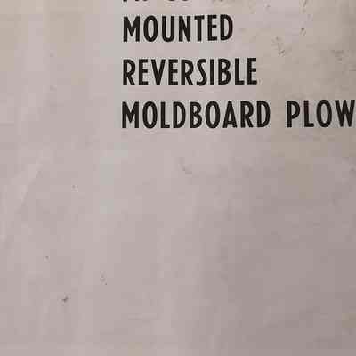 Massey-Ferguson 57. Mounted reversible moldboard plow