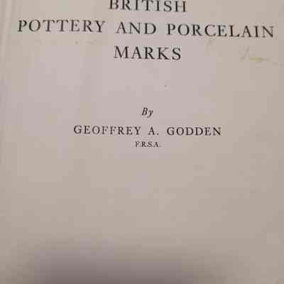 Encyclopedia of British pottery and porcelain