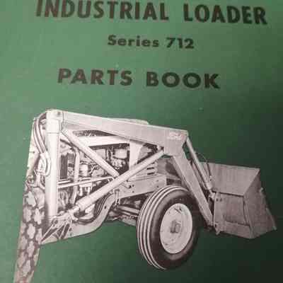Super duty industrial loader. Series 712. Parts book.
