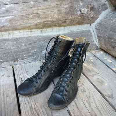 Lady's boots