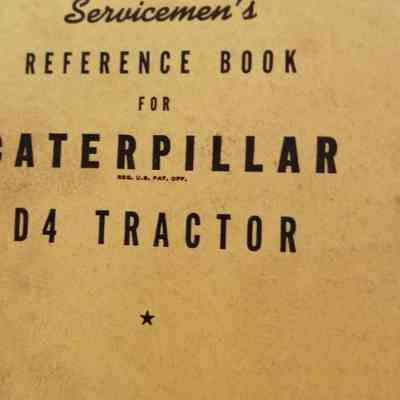 Servicemen's reference book for the Caterpillar D4 tractor