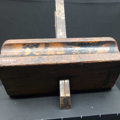 Wooden Router Plane ("Old woman's tooth")