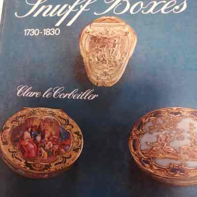 European and American snuff boxes. 1730-1830