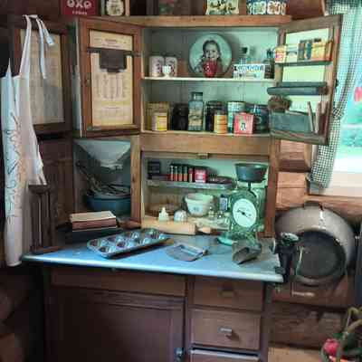 Hoosier cabinet