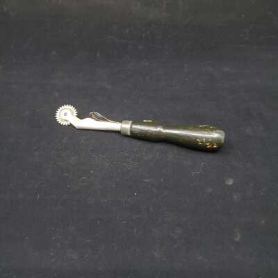 Tracing Wheel - K1132