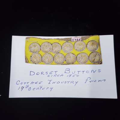 Dorset Buttons- K0925