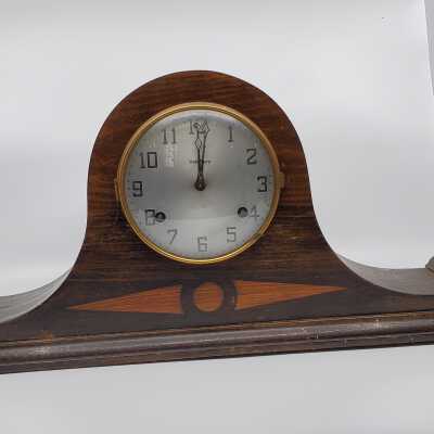 Mantle Clock