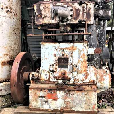 Engine - Babcock Wilcox and Goldie- McCullock Vertical high speed compound