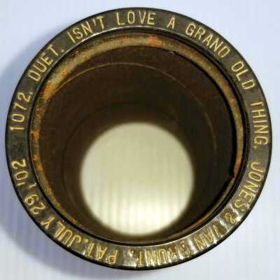 Cylinder Record, Bakelite - Isn't Love A Grand Old Thing - Ada Jones & Walter van Brunt - 1909 - Indestructible 1072