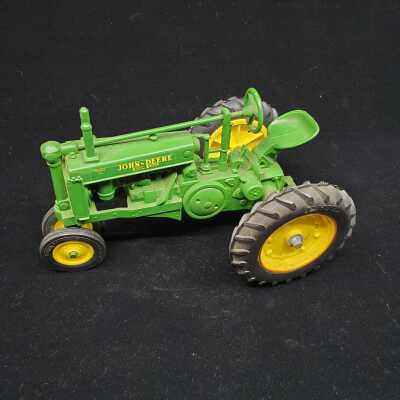 Model - John Deere "G"