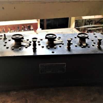 The Oscilloscast of Dr. Albert Abrams Curing the disease you never had! Maker: Dr Albert Abrams, USA Made: early 1900’s