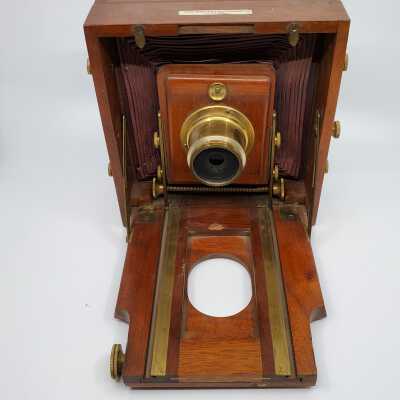 Camera, Folding