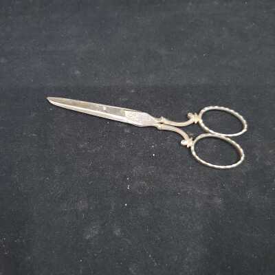 Scissors Embroidery - K0976