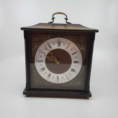 Mantle Clock