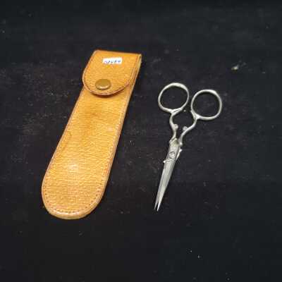 Scissors Embroidery - K1484