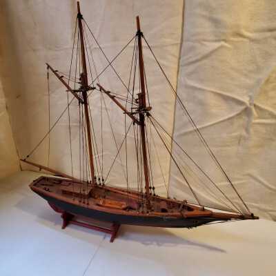 Model - Schooner