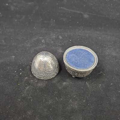 Pincushion - K1012
