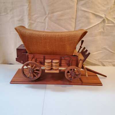 Figurine - Chuck wagon Lamp