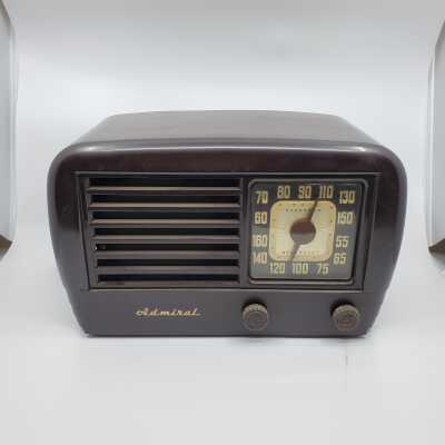 Radio - Admiral Model 7T10M