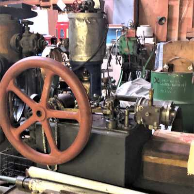 Engine - Horizontal slide valve, built from a piston pump