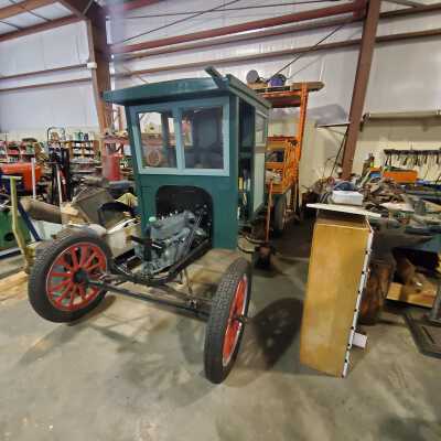 Vehicle - Ford 1913 Model T truck