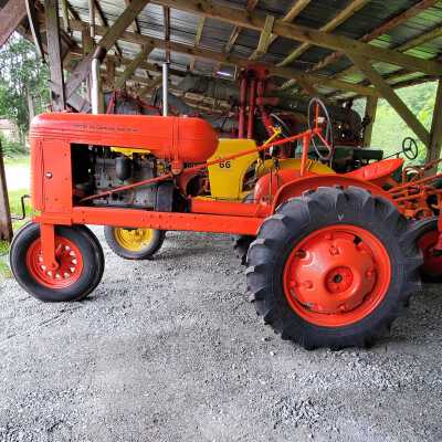 Tractor - Cletrac, Model The General GG, Year 1939 - 1942