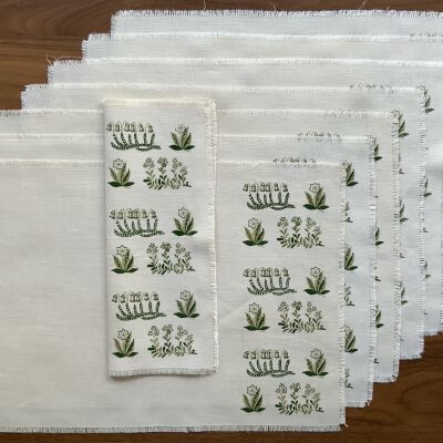 8 napkins.
